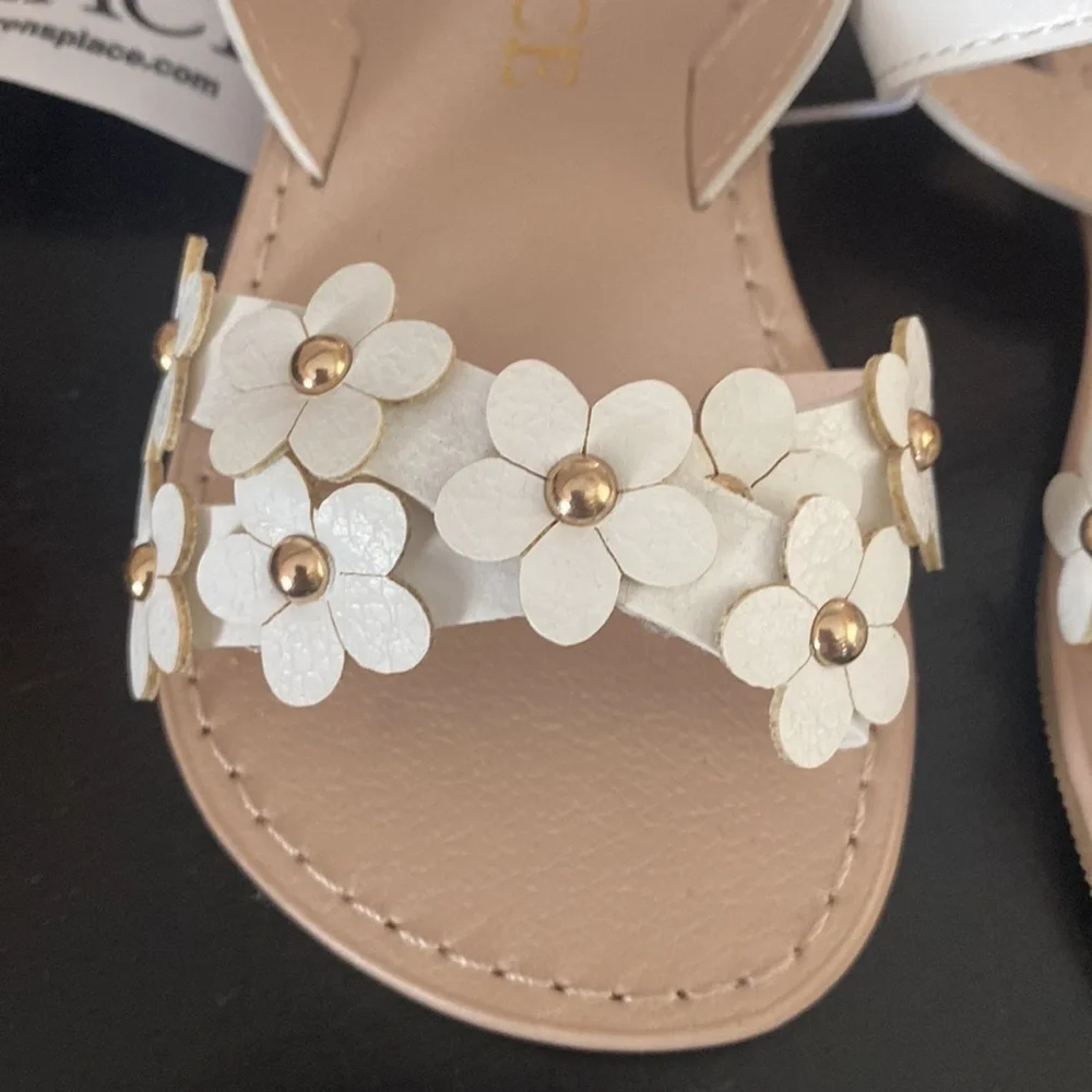 NWT Children’s Place Floral White Sandals
